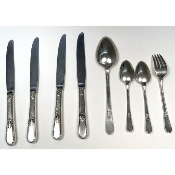 17pc Wm Rogers IS Silverplate MEMORY HIAWATHA Flatware Knives Forks Spoons FLAWS - Picture 4 of 7